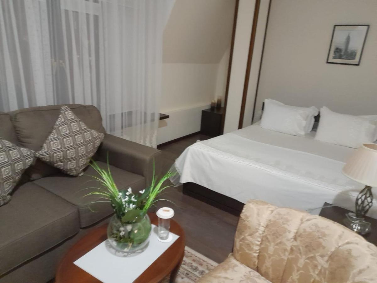 Hotel Krez Kyzylorda Extérieur photo